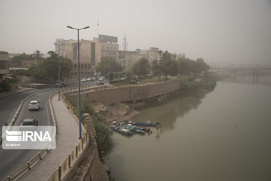 ورود توده گردوخاک عراقی به خوزستان؛کاهش دما تا چهارشنبه ادامه دارد