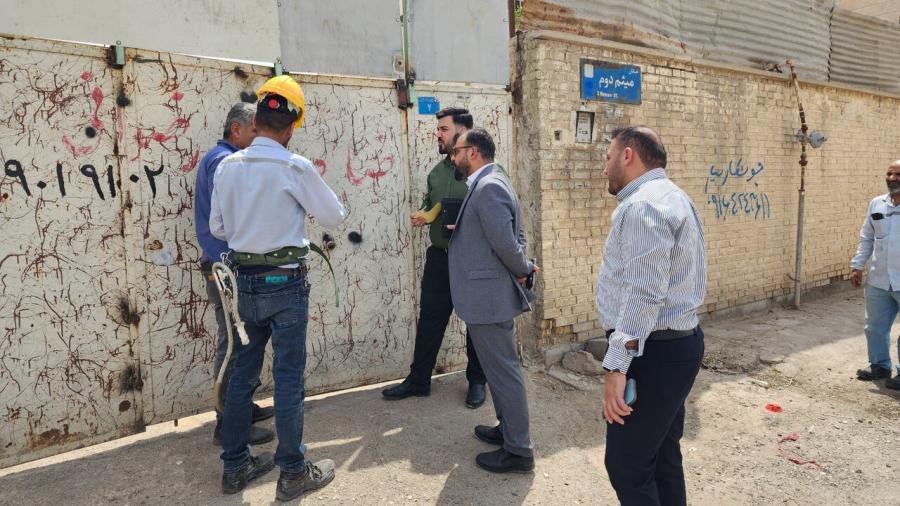 پلمب ۱۳ انبار ضایعاتی غیرمجاز در محلات مسکونی اهواز